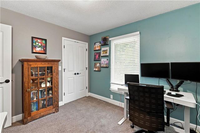 411 SE Claremont Street, Lee's Summit, MO 64063