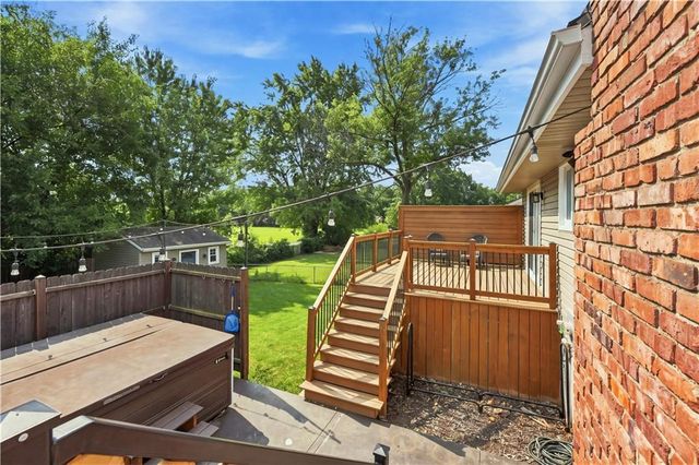 411 SE Claremont Street, Lee's Summit, MO 64063
