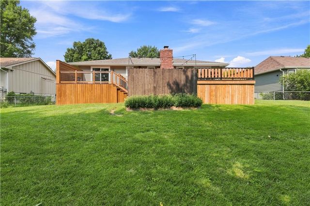 411 SE Claremont Street, Lee's Summit, MO 64063