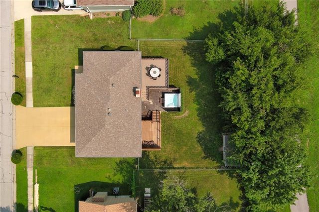 411 SE Claremont Street, Lee's Summit, MO 64063
