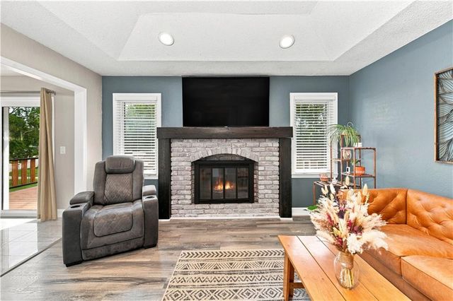 411 SE Claremont Street, Lee's Summit, MO 64063