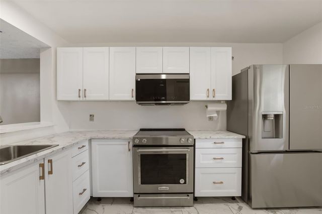 2107 HONOUR ROAD 2107, Orlando, FL 32839