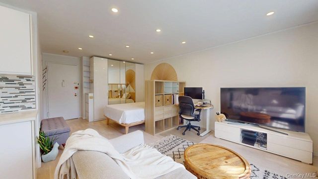 68-15 Selfridge Street 3D, Forest Hills, NY 11375