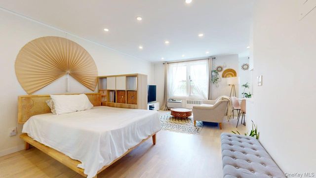 68-15 Selfridge Street 3D, Forest Hills, NY 11375