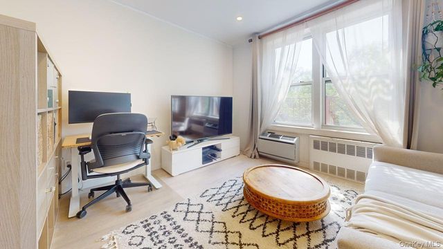 68-15 Selfridge Street 3D, Forest Hills, NY 11375