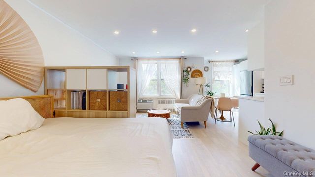 68-15 Selfridge Street 3D, Forest Hills, NY 11375