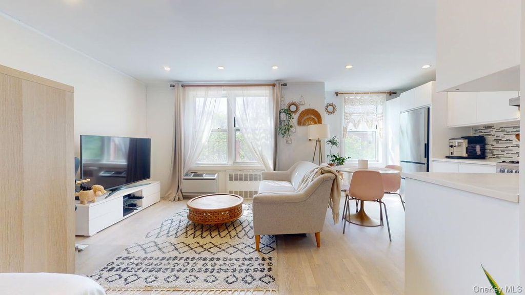 68-15 Selfridge Street 3D, Forest Hills, NY 11375