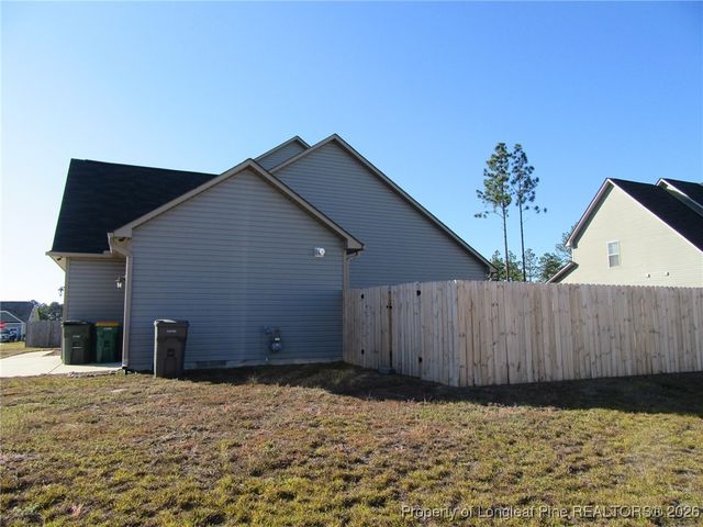 2142 Yates Ranch Road, Hope Mills, NC 28348