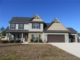 2142 Yates Ranch Road, Hope Mills, NC 28348