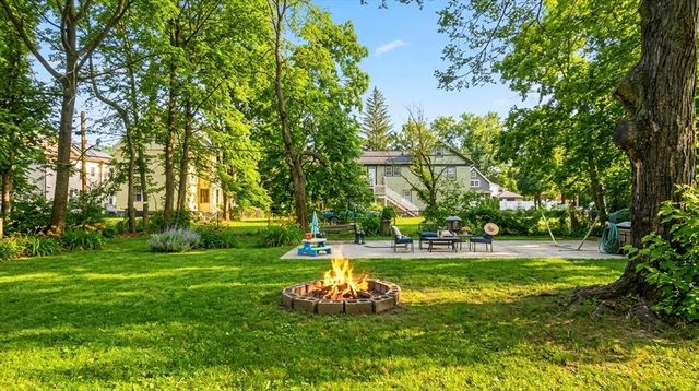 93 Pendleton Ave, Springfield, MA 01109