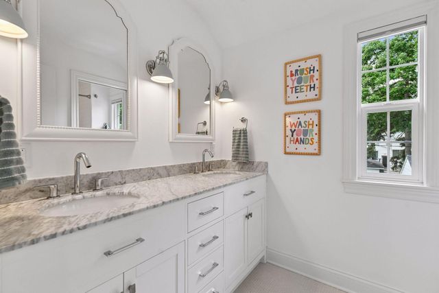 5412 Kellogg Avenue, Edina, MN 55424