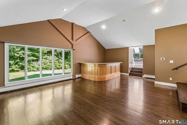 41 Federal Road, Shelton, CT 06484