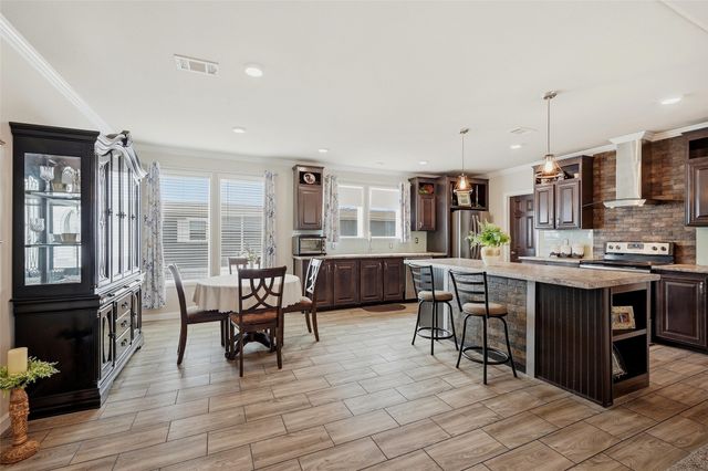 211 Cannon Lane, Knollwood, TX 75092