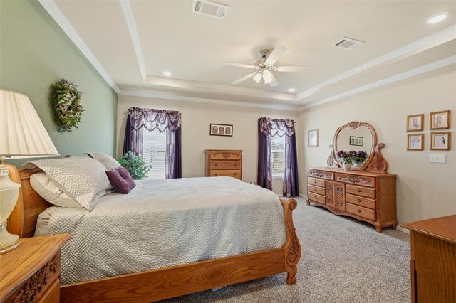 211 Cannon Lane, Knollwood, TX 75092