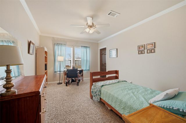 211 Cannon Lane, Knollwood, TX 75092