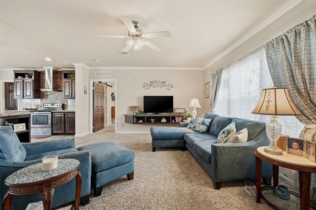 211 Cannon Lane, Knollwood, TX 75092