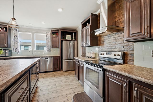 211 Cannon Lane, Knollwood, TX 75092