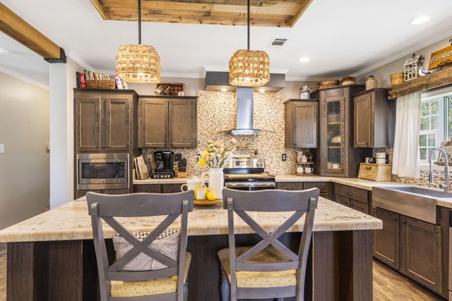 370 Jacobs Ridge Road, Reeds Spring, MO 65737