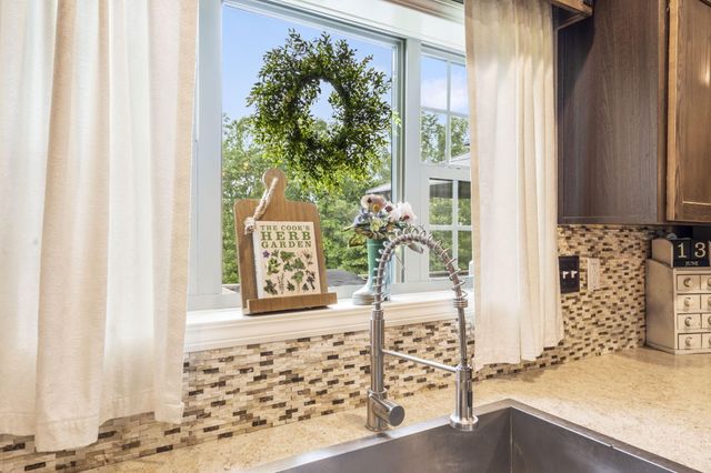 370 Jacobs Ridge Road, Reeds Spring, MO 65737