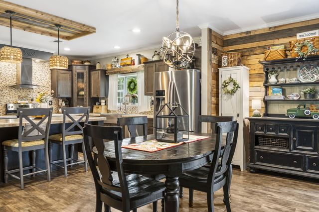 370 Jacobs Ridge Road, Reeds Spring, MO 65737