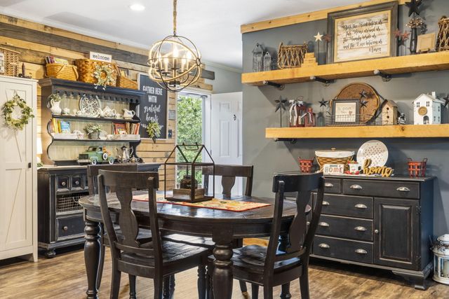 370 Jacobs Ridge Road, Reeds Spring, MO 65737