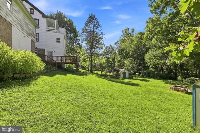 1883 CRALEY RD, Windsor, PA 17366