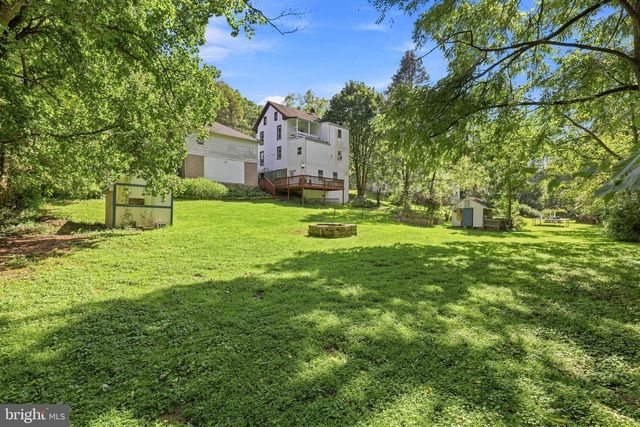 1883 CRALEY RD, Windsor, PA 17366
