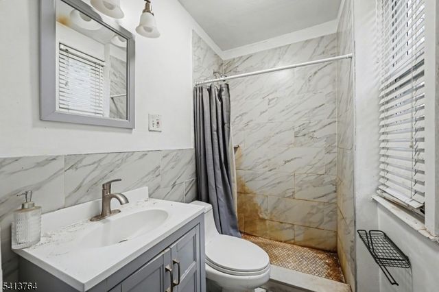 458 Fairview Ave, City Of Orange Twp., NJ 07050