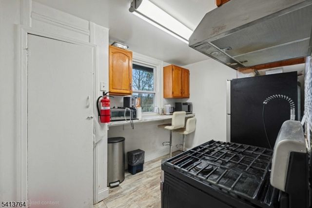 458 Fairview Ave, City Of Orange Twp., NJ 07050