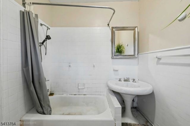 458 Fairview Ave, City Of Orange Twp., NJ 07050