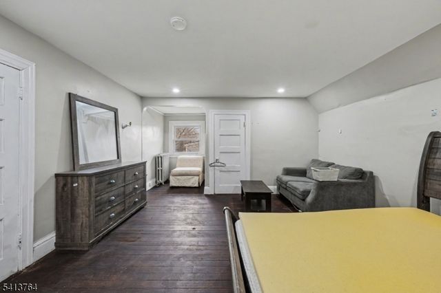 458 Fairview Ave, City Of Orange Twp., NJ 07050