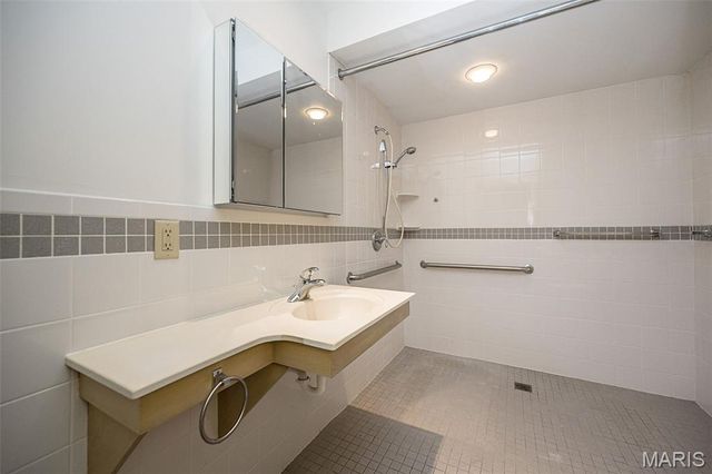 1471 Wilton Lane, Kirkwood, MO 63122