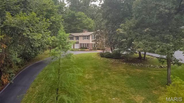 1471 Wilton Lane, Kirkwood, MO 63122