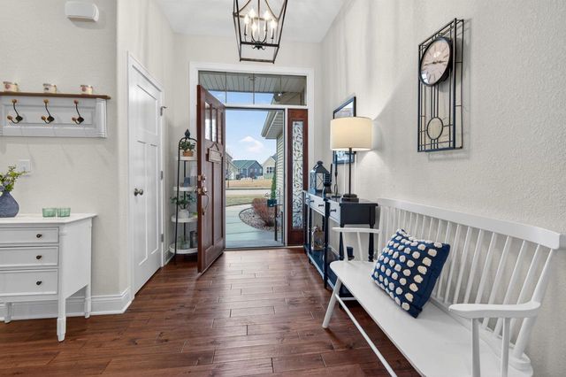 235 FARMSTEAD DRIVE, Slinger, WI 53086