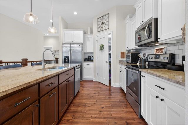 235 FARMSTEAD DRIVE, Slinger, WI 53086