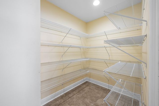 101 Starboard Lane, Shalimar, FL 32579