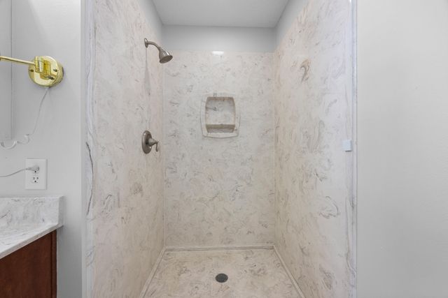 101 Starboard Lane, Shalimar, FL 32579