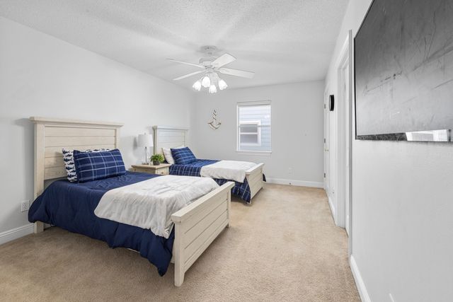 101 Starboard Lane, Shalimar, FL 32579