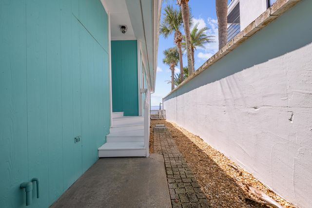 101 Starboard Lane, Shalimar, FL 32579