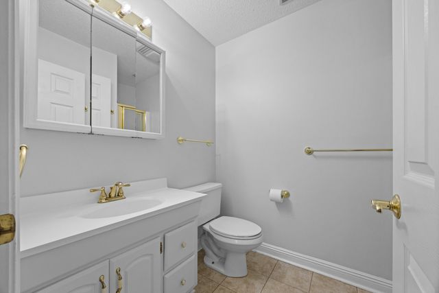 101 Starboard Lane, Shalimar, FL 32579