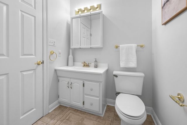 101 Starboard Lane, Shalimar, FL 32579