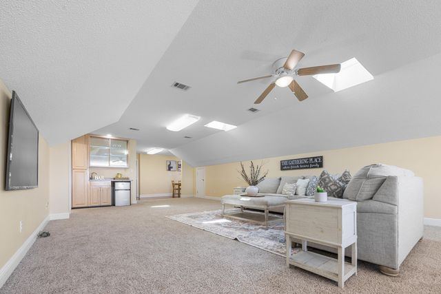 101 Starboard Lane, Shalimar, FL 32579