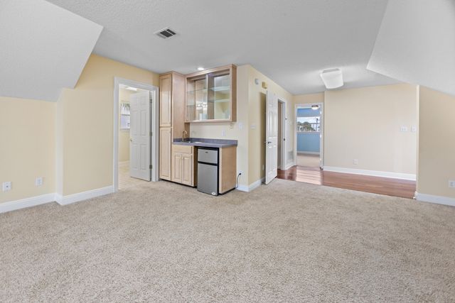 101 Starboard Lane, Shalimar, FL 32579