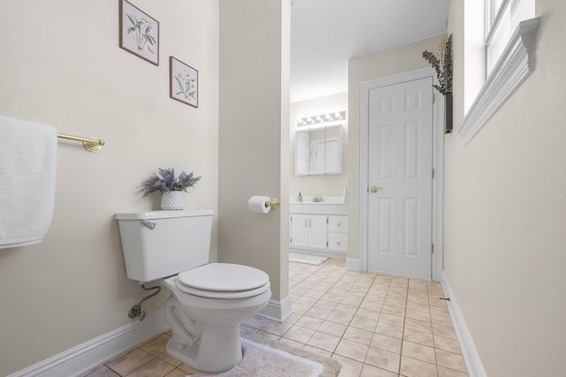 101 Starboard Lane, Shalimar, FL 32579