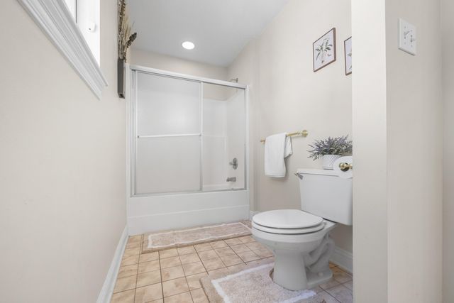 101 Starboard Lane, Shalimar, FL 32579