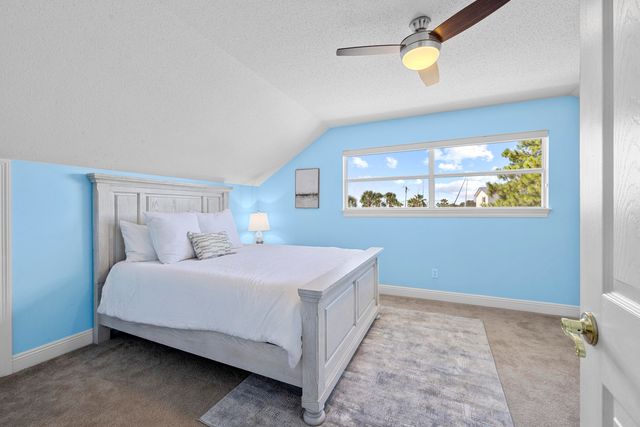 101 Starboard Lane, Shalimar, FL 32579