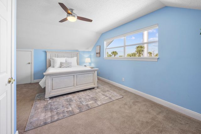 101 Starboard Lane, Shalimar, FL 32579