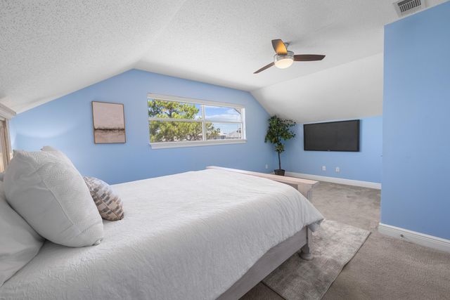 101 Starboard Lane, Shalimar, FL 32579