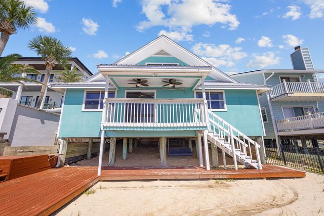 101 Starboard Lane, Shalimar, FL 32579