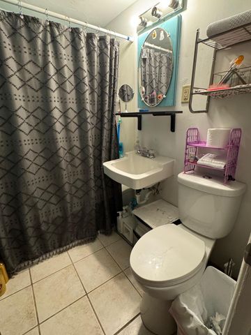 1629 2nd Avenue S, Fargo, ND 58103